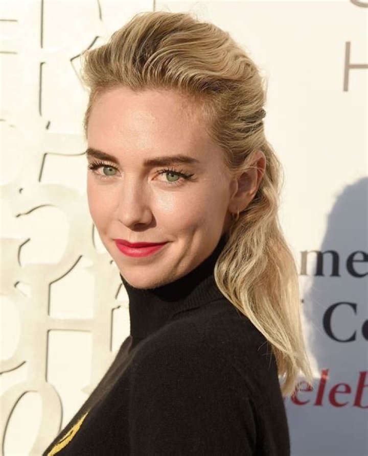 Vanessa Kirby Biography, Movies, TV Series, Plays, The Crown, & Facts