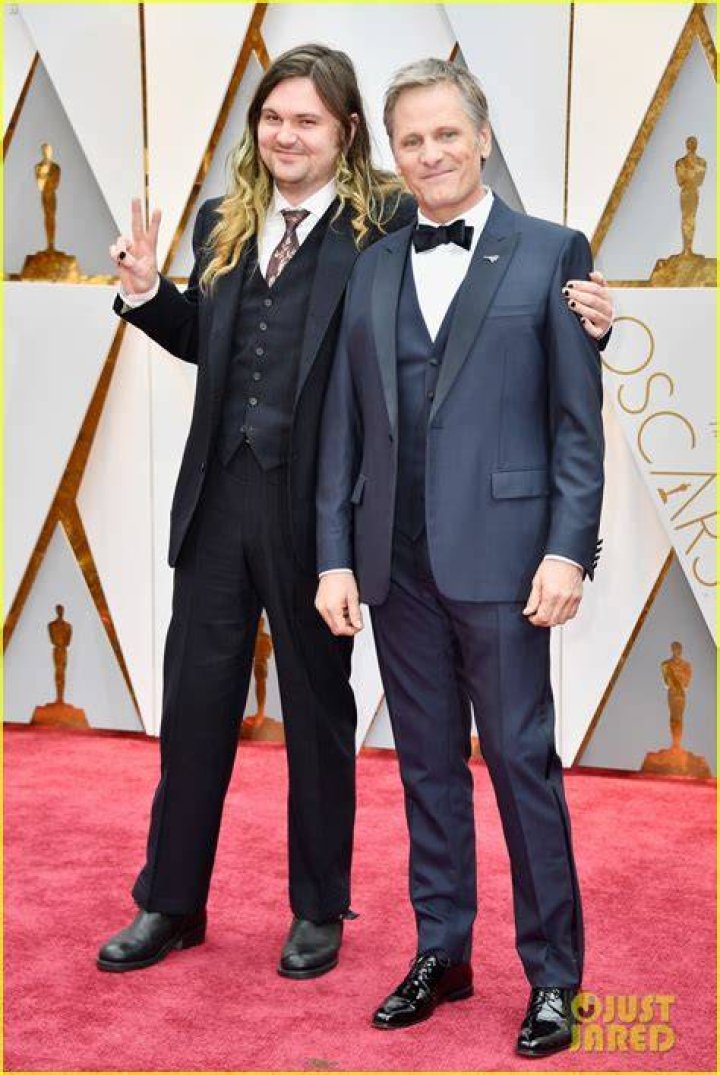 Viggo Mortensen Bring Son Henry to Oscars 2017! 2017 Oscars, Henry