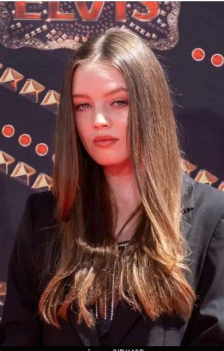Vivienne Marie Wikipedia & Age Who Is She On Chicago Fire?