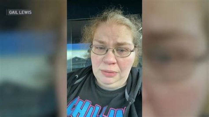 Walmart employee responds after farewell message goes viral NBC Los