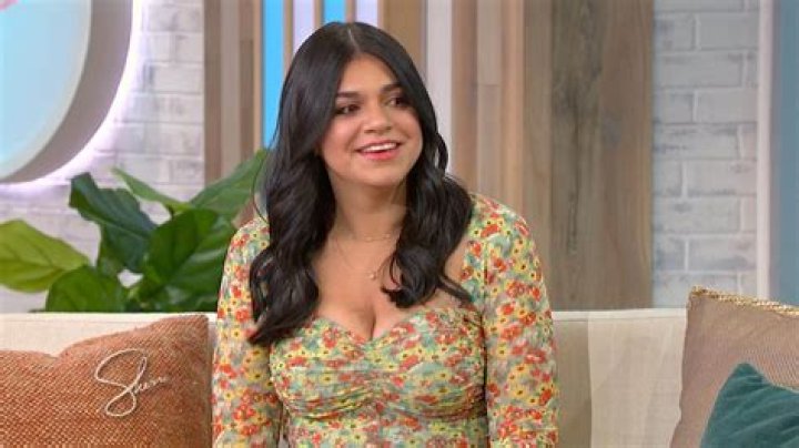 What does Mayan Lopez do for a living? Her Age, Parents, BF Biography