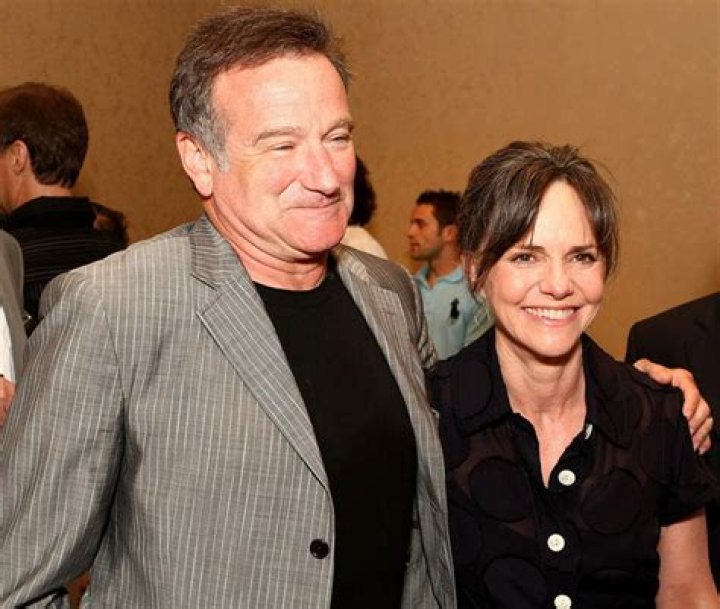 When did Sally Field and Burt Reynolds date? The US Sun