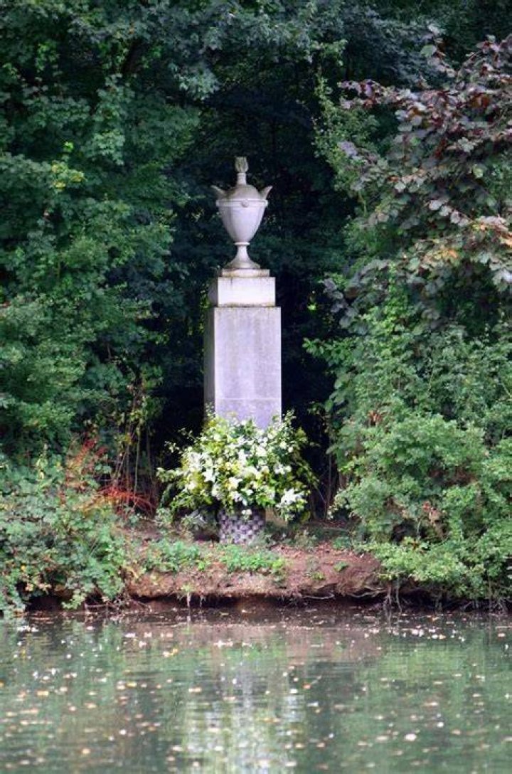 Where is Princess Diana buried? GoodtoKnow