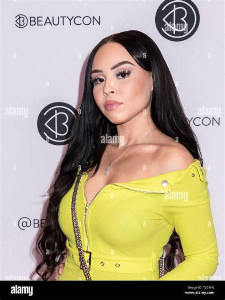 Who is Karina Seabrook and What is Her Net Worth?