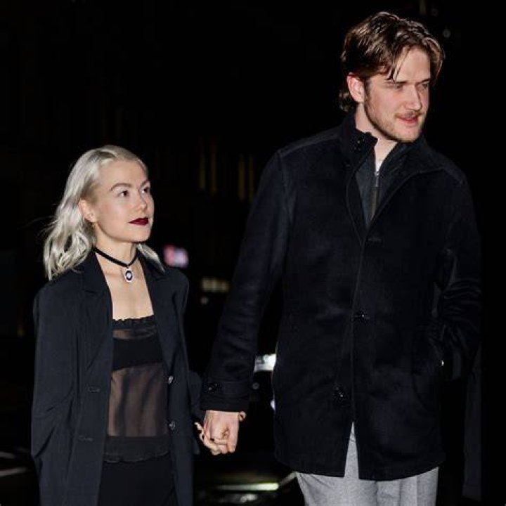 Who is Phoebe Bridgers Dating? All About Her Famous Boyfriend OtakuKart