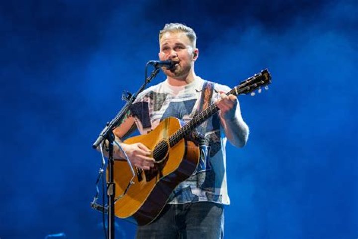 Who is Zach Bryan's Wife? Is He Married? The Little Facts