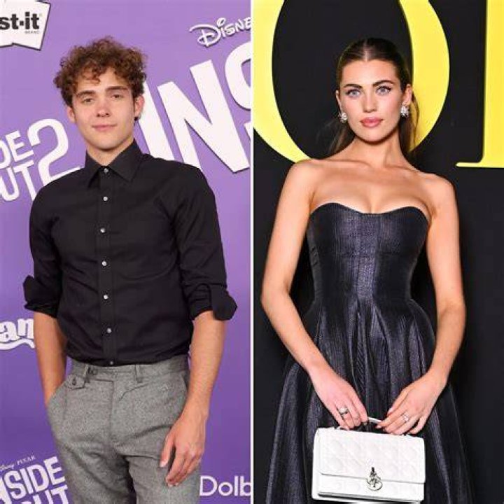 Who&rsquo;s Joshua Bassett Dating Now? Girlfriends Sabrina Carpenter, Olivia
