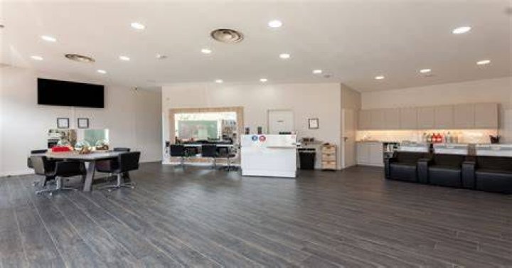 Yed&rsquo;Ellynn Barraux coiffeur &agrave; Barraux Planity