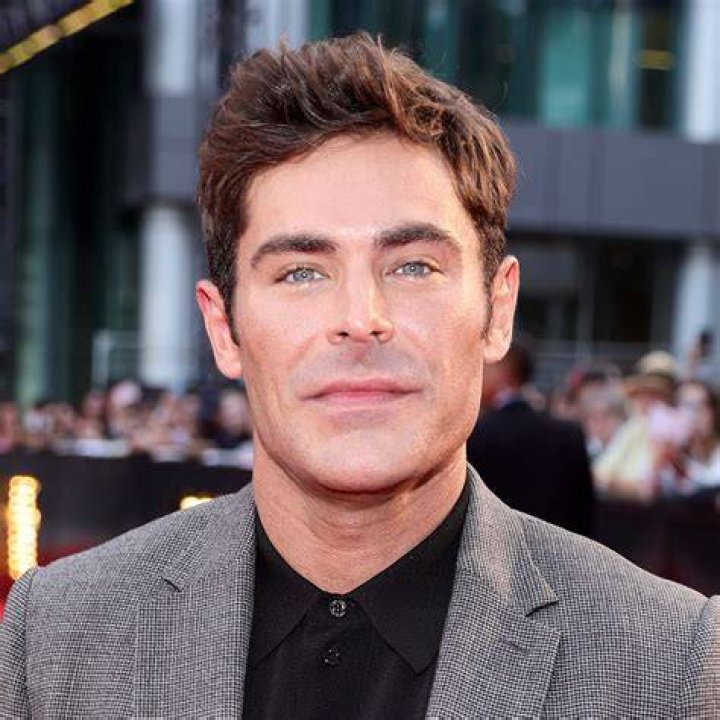 Zac Efron Is &lsquo;Very Happy&rsquo; With Girlfriend Vanessa Valladares